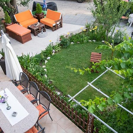 Apartman Mira I Denis Supetarska Draga Exterior foto
